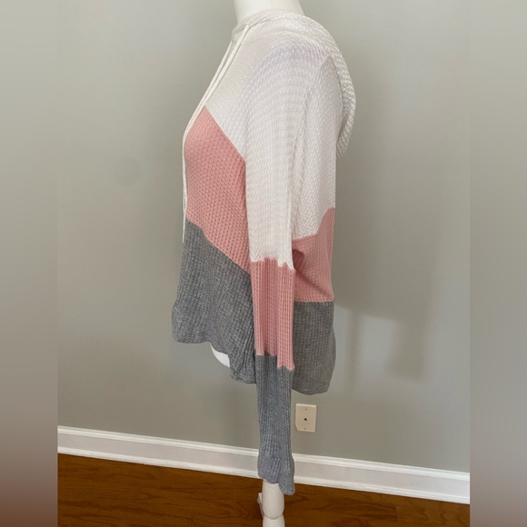 PINK LILY Tri-Color Hooded Pullover - Picture 3 of 6